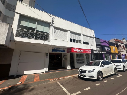 Casa de 4 dormitórios em Cruz Alta no bairro Centro